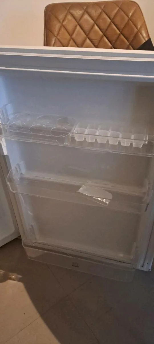 Undercounter Fridge - Image 4