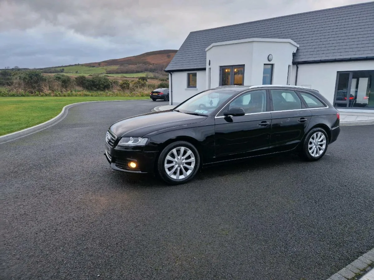 2011 Audi A4 Avant - Image 1