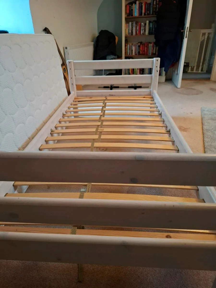 Flexa Bed Single - White & Unused Matress - Image 4