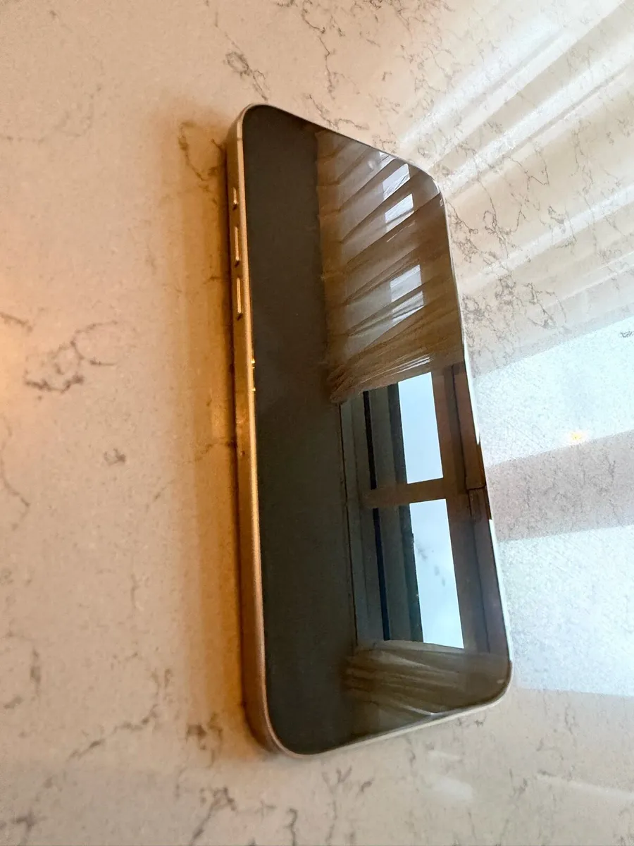 Iphone 15ProMax 256GB Natural Titanium - Image 3