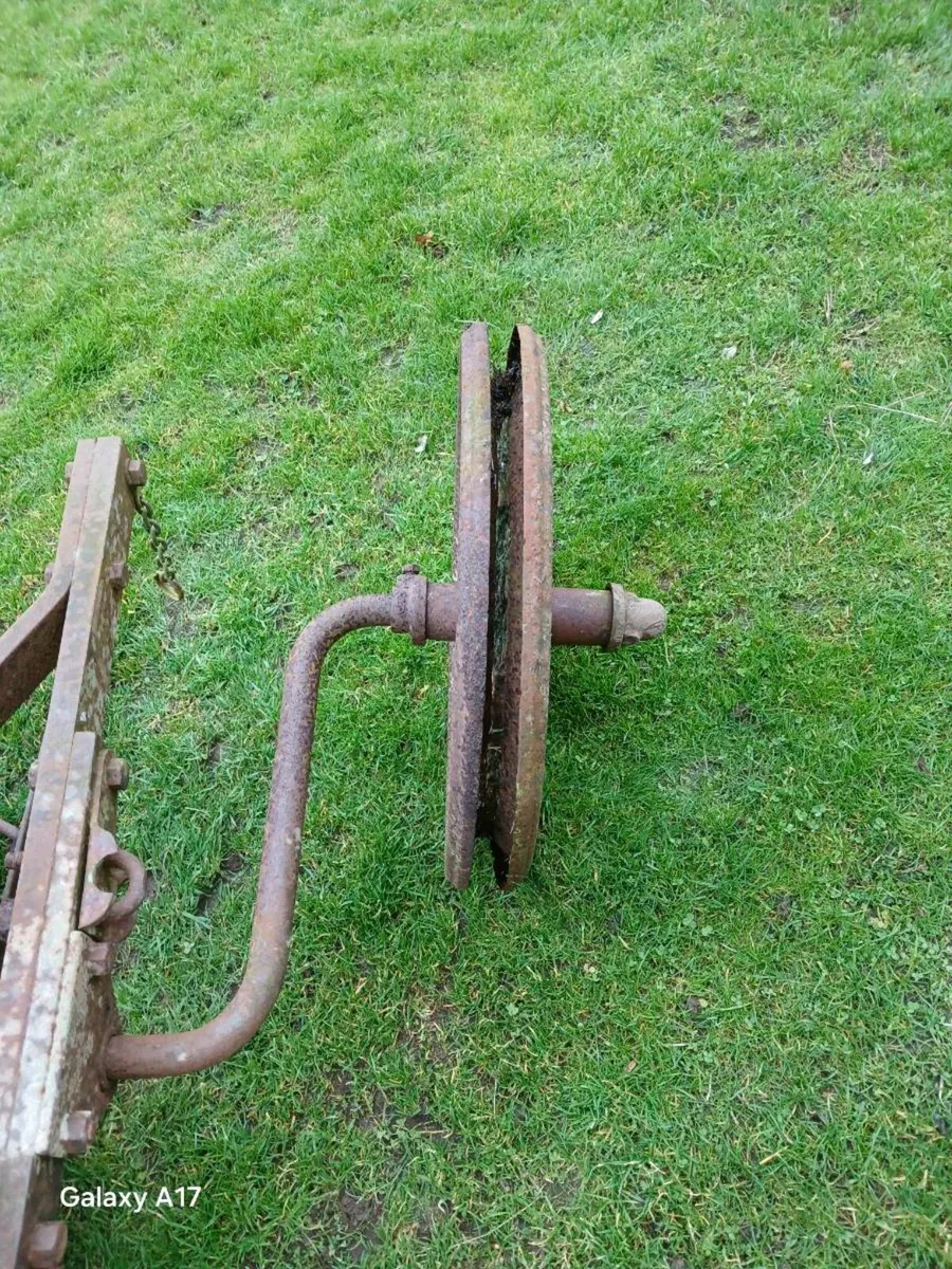 David Brown Single Furrow Plough – Vintage - Image 4