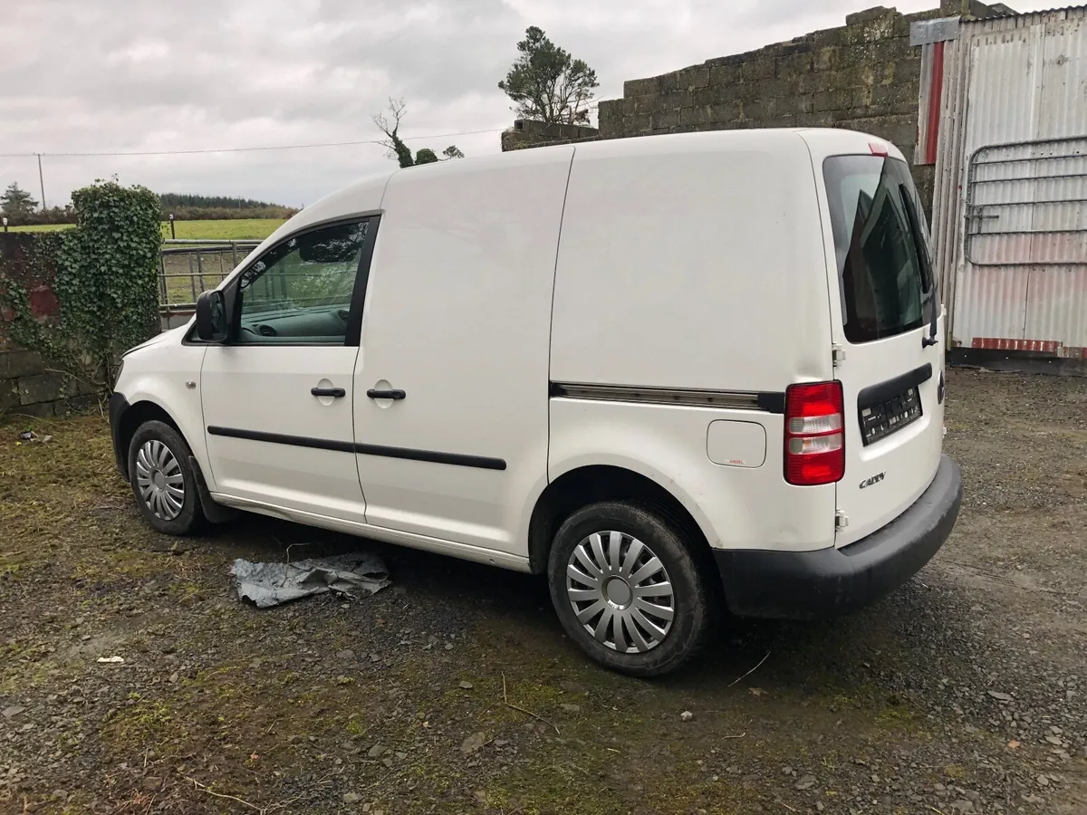 Volkswagen Caddy 2014 - Image 2