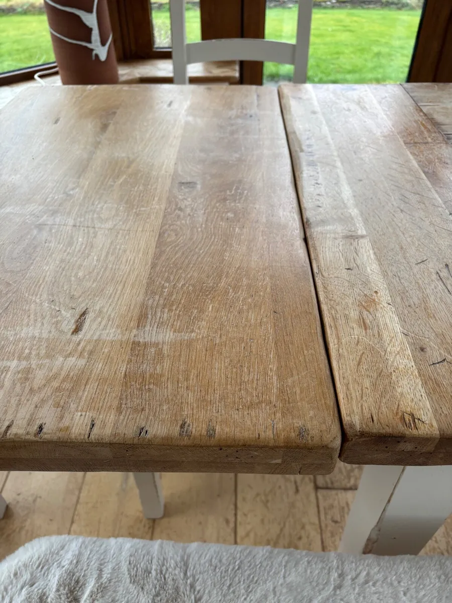 Oak dining table and chairs - Image 4