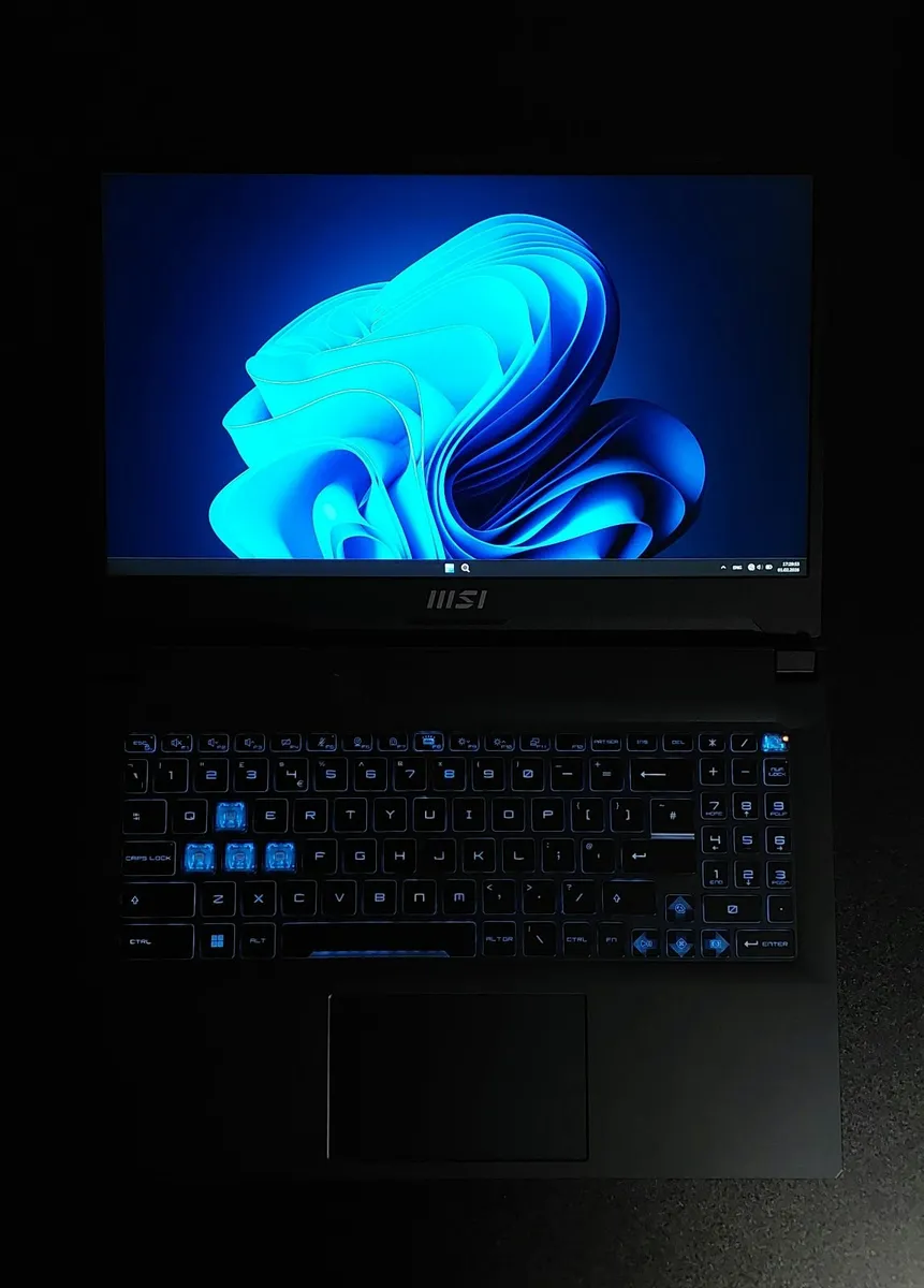 MSI Cyborg 15 A12VF - Gaming Laptop - Image 2