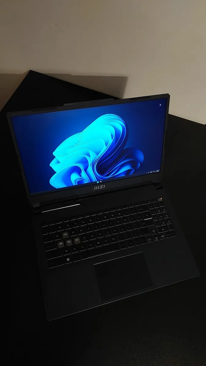 MSI Cyborg 15 A12VF - Gaming Laptop - Image 1