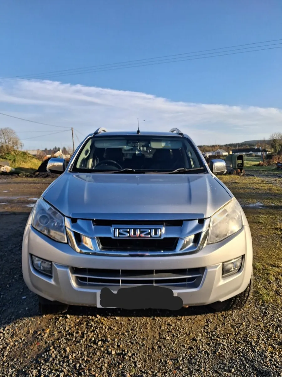 2016 Isuzu D-Max - Image 2