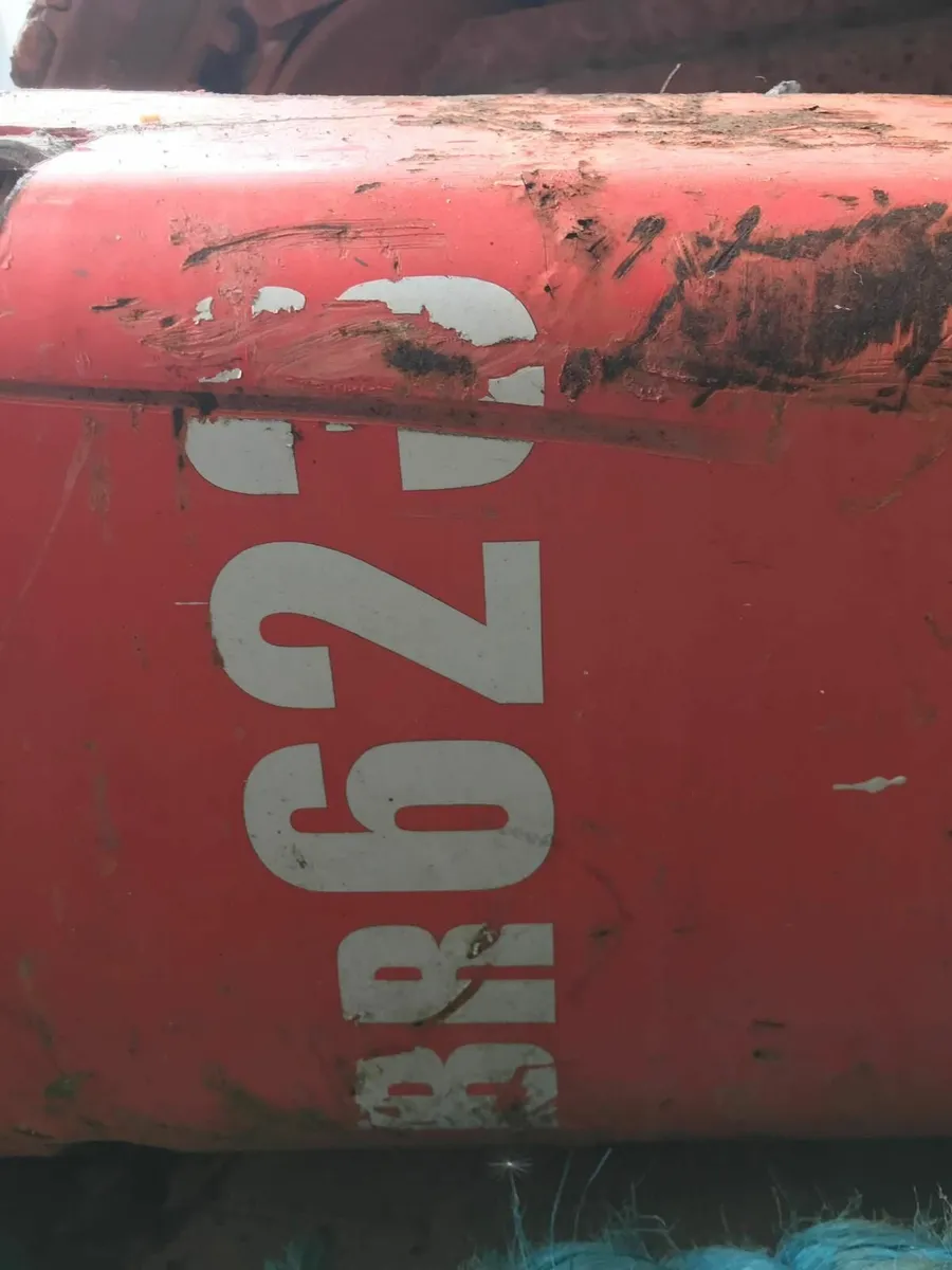 Rock breaker - Image 1