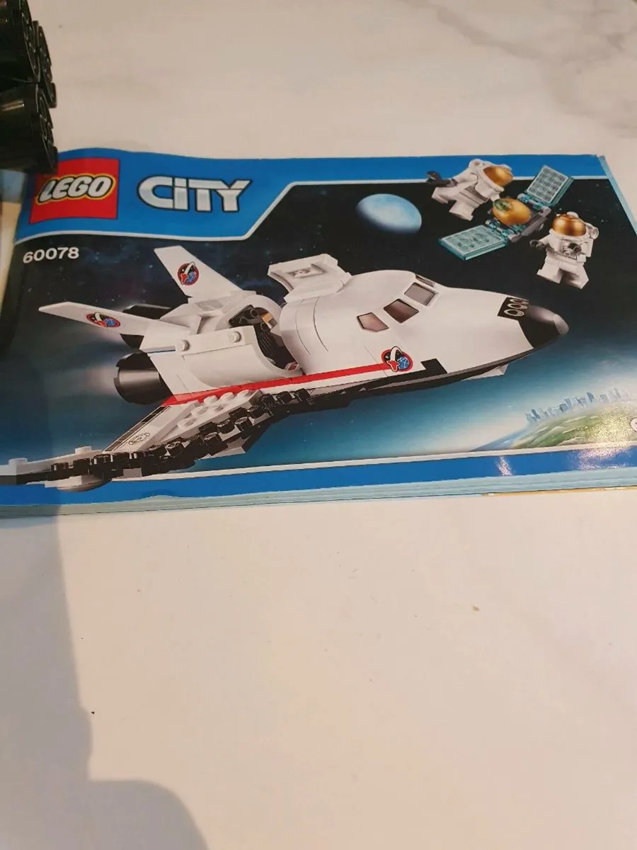 Lego space shuttle - Image 3