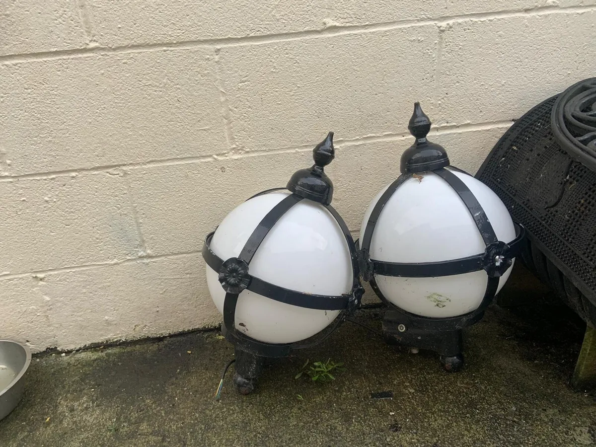 Victorian outdoor lights