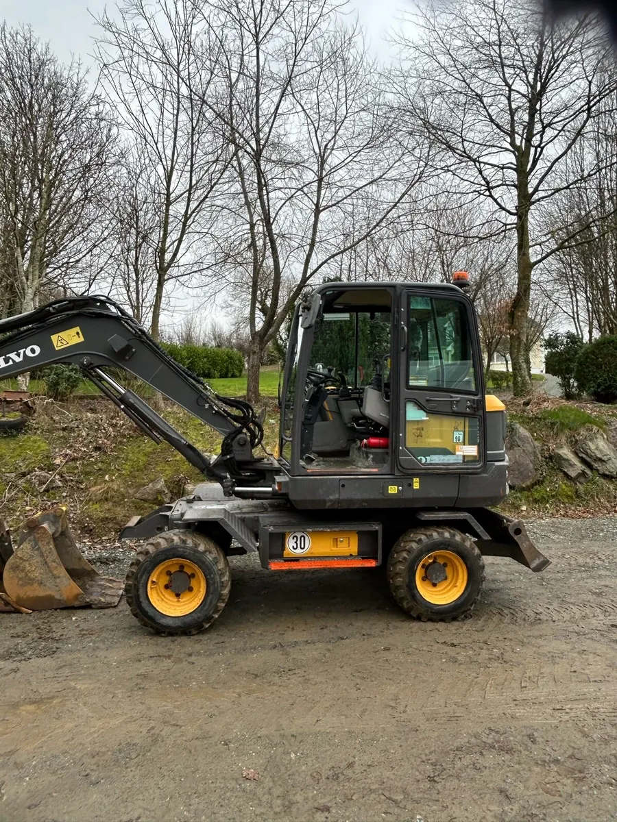 2019 Rubber duck - Image 1