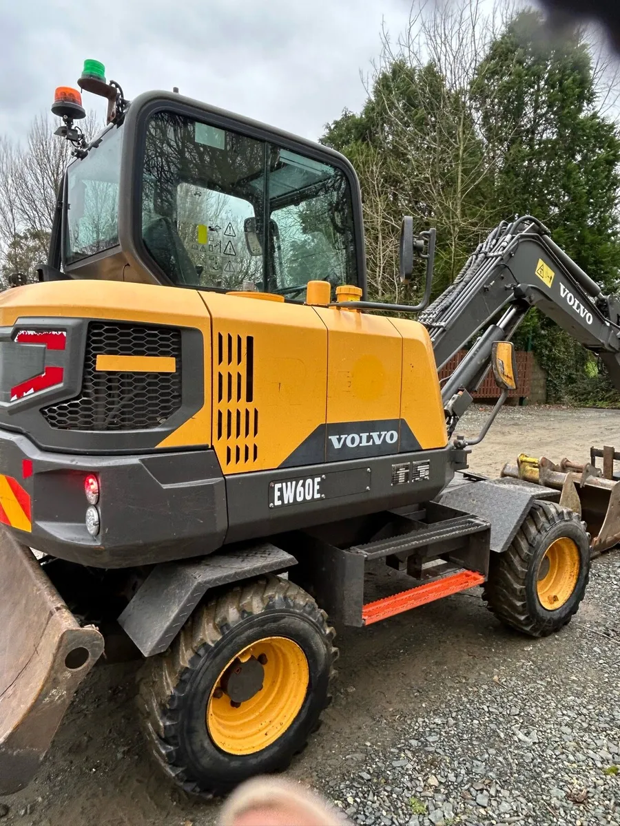 2019 Rubber duck - Image 4