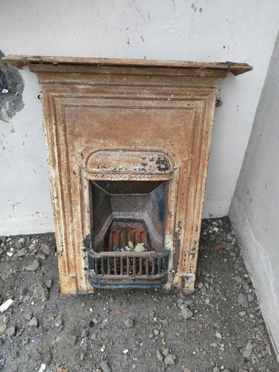 Cast iron fireplace - Image 2