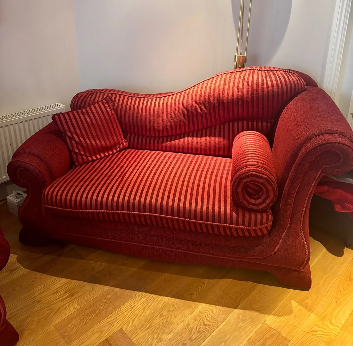 3-Piece Suite - Image 1