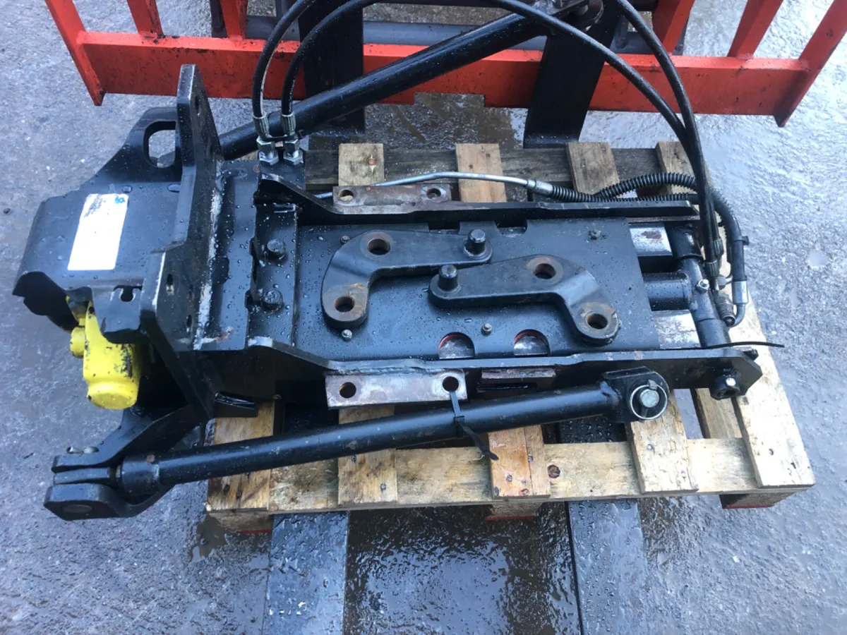 Newholland hitch - Image 1