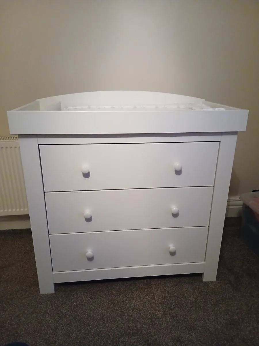 Mamas and Papas Baby changing unit with storage - Image 2