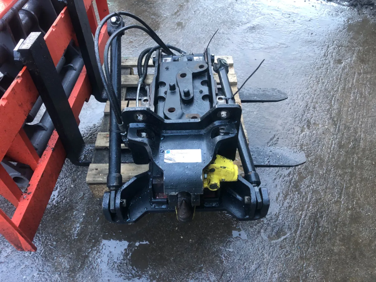 Newholland hitch - Image 3