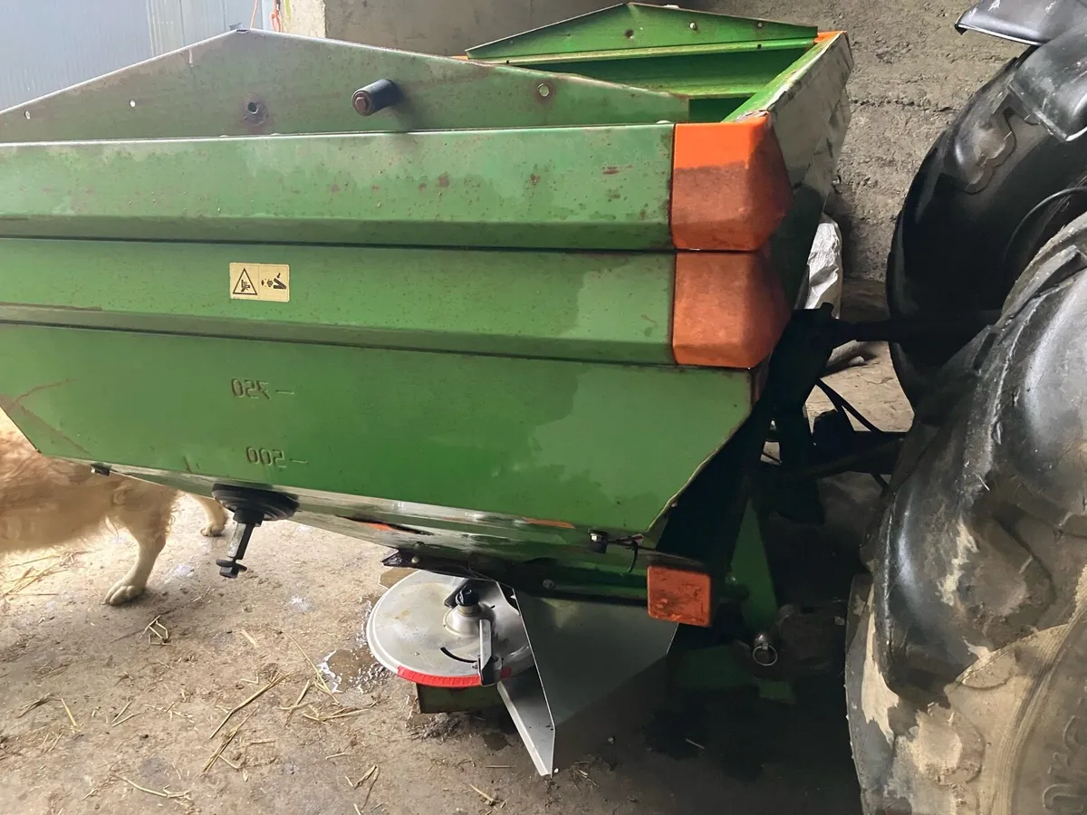 Fertiliser spinner - Image 3