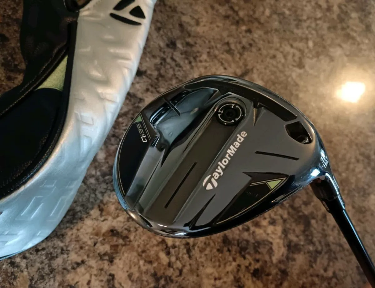 Taylormade Qi35 3 Wood. As New. - Image 3