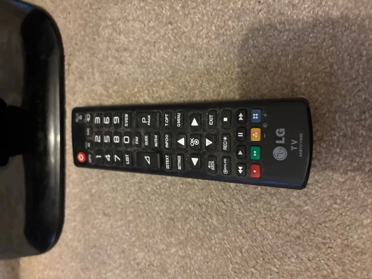 24 inch LG TV - Image 2