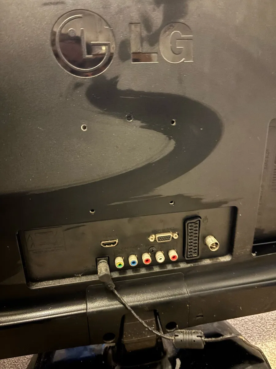 24 inch LG TV - Image 3