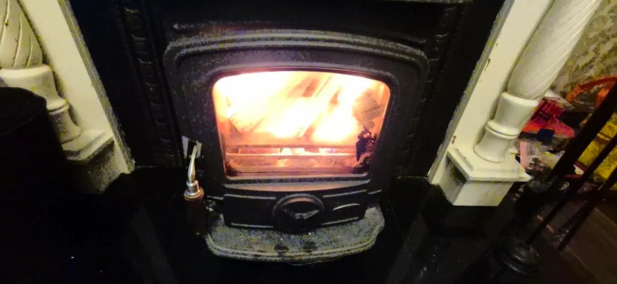 Stove and fireplace surround - Image 3