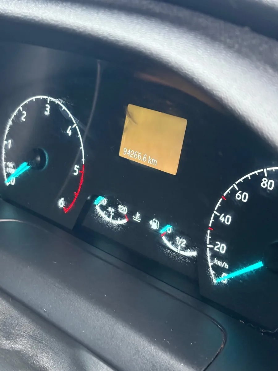 Ford Transit 2022 - Image 3