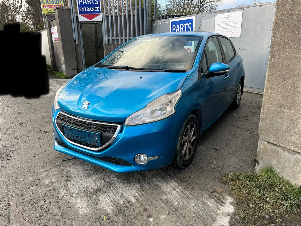 For Parts 2013 Peugeot 208 1.2 petrol - Image 1