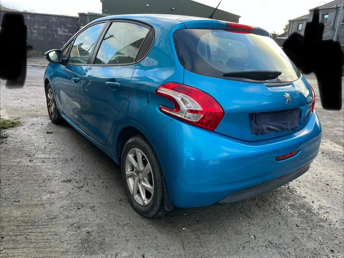 For Parts 2013 Peugeot 208 1.2 petrol - Image 3