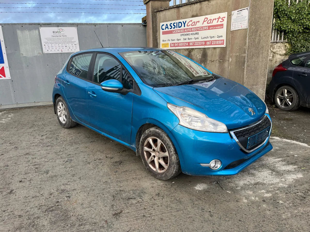 For Parts 2013 Peugeot 208 1.2 petrol - Image 2