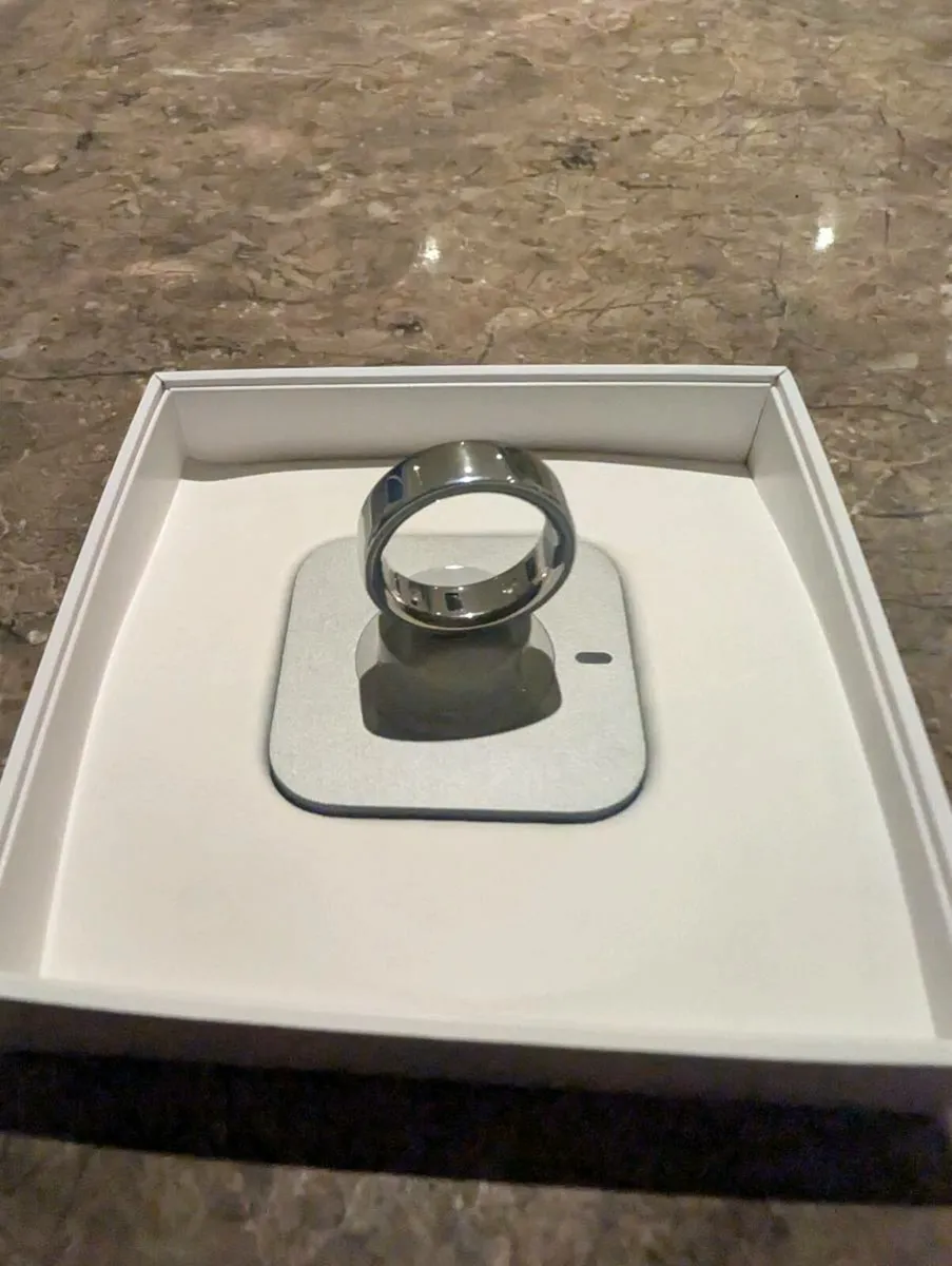 Oura ring 4 size 12 - Image 1