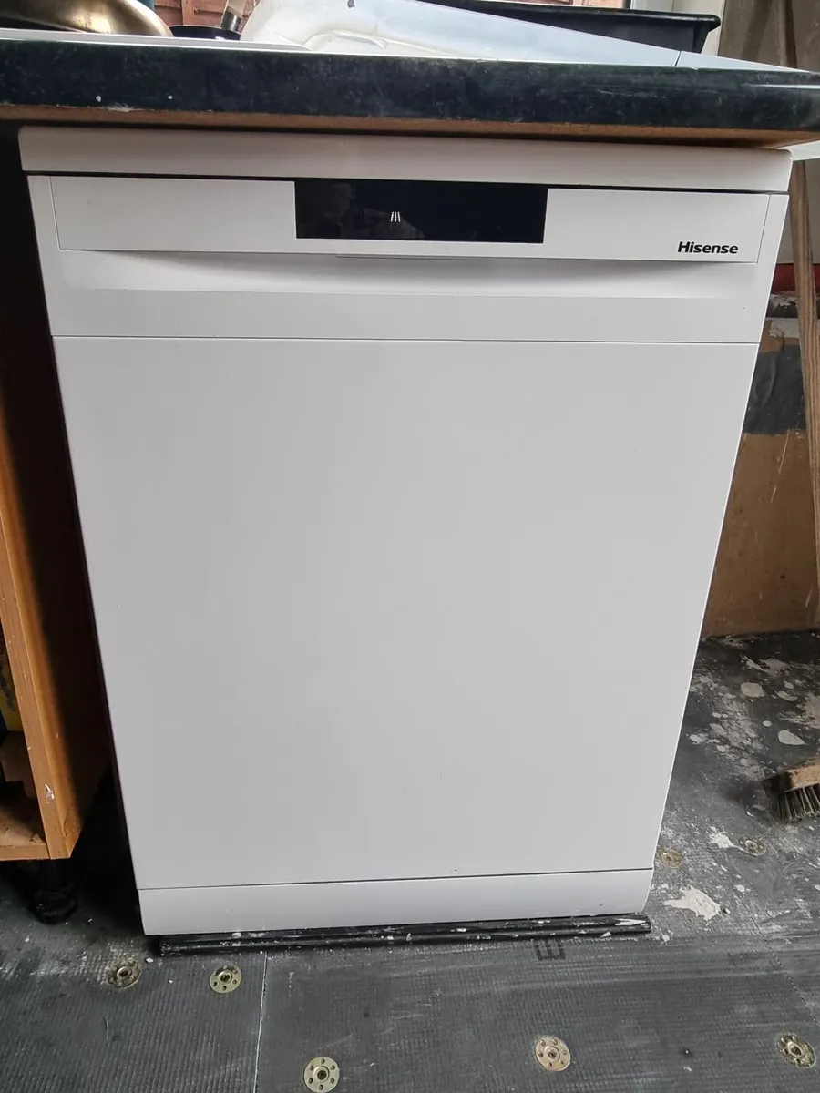 Hisense White Dishwasher - Image 1