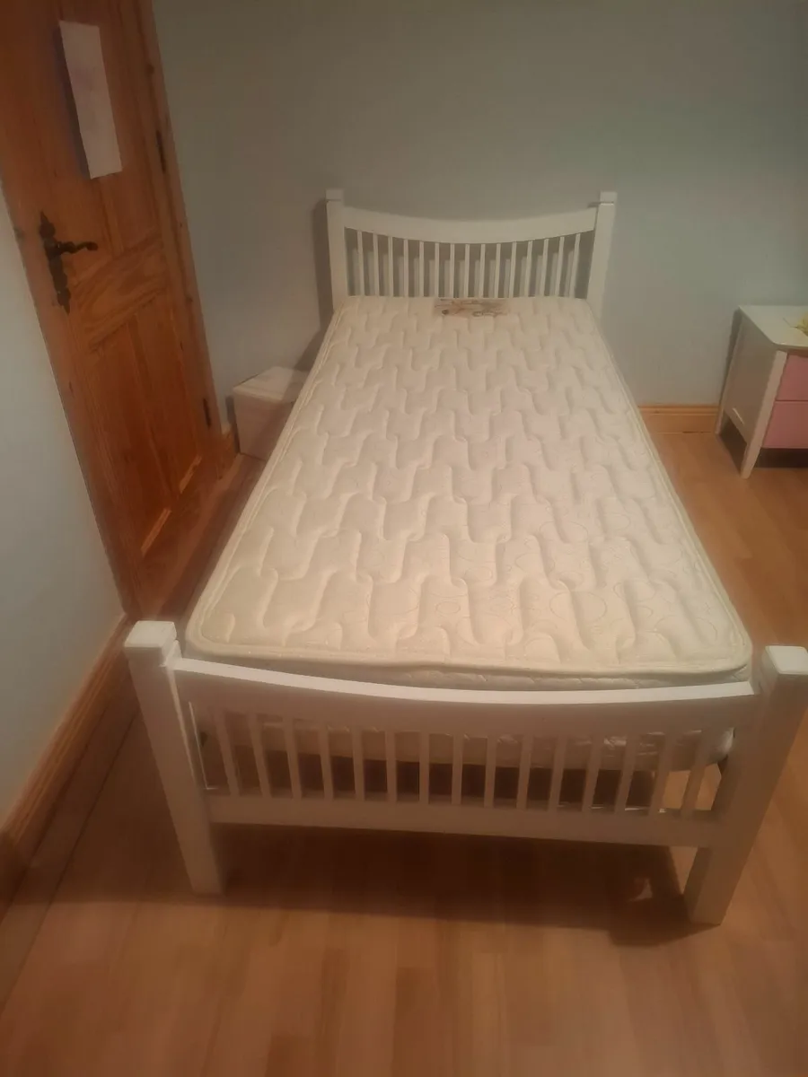 Single Bed - Image 4