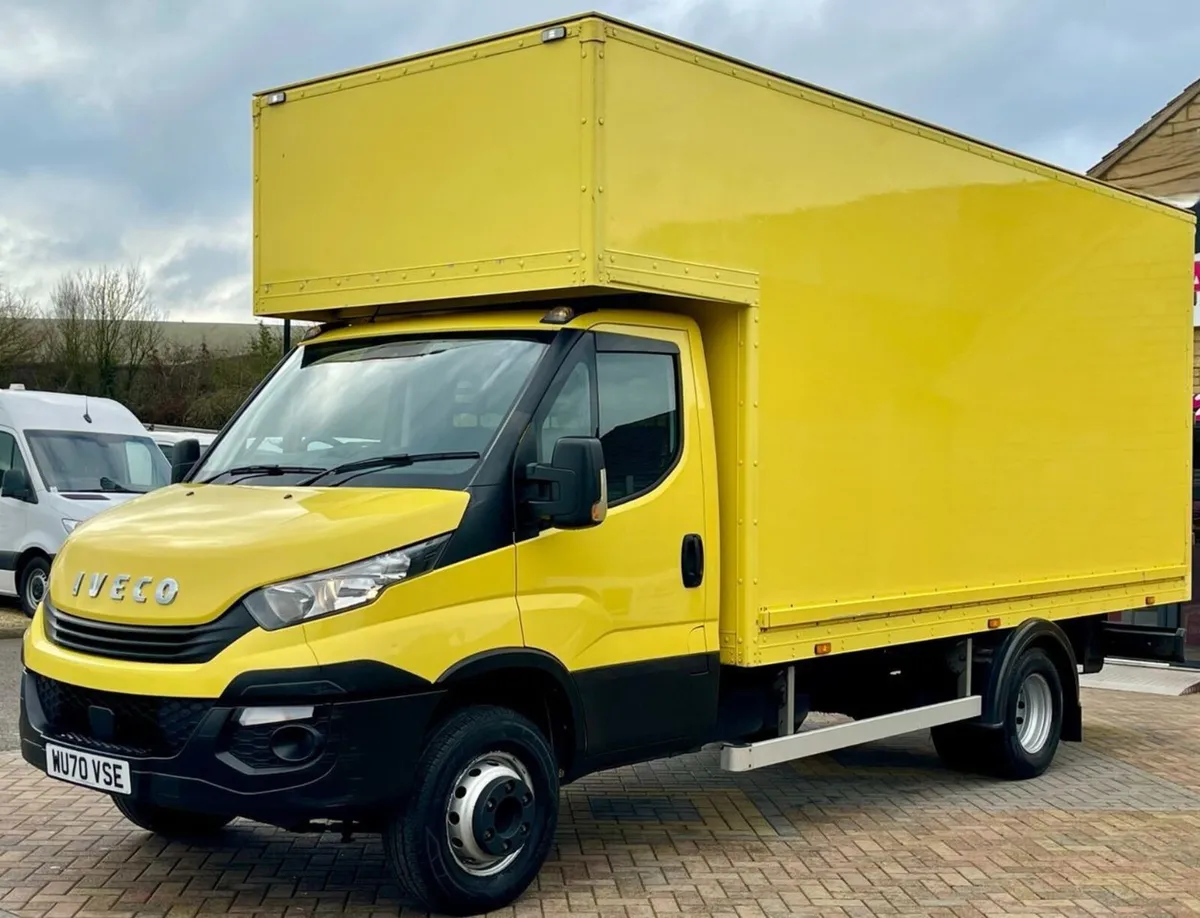 2021 Iveco Daily Luton Box Van - Image 3