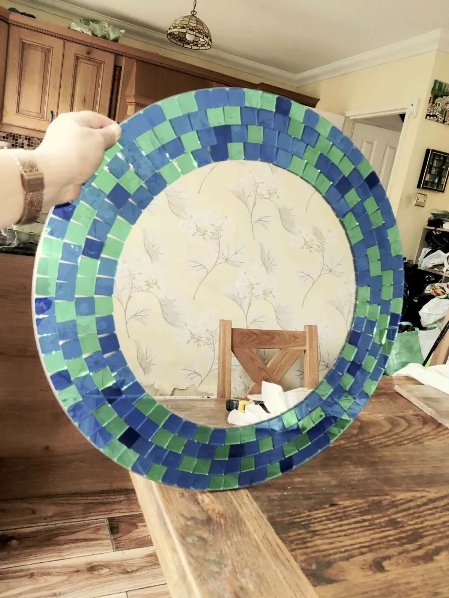 HUGE MOSIAIC , 23"Round Hand Tiled Wall Mirror ! - Image 3