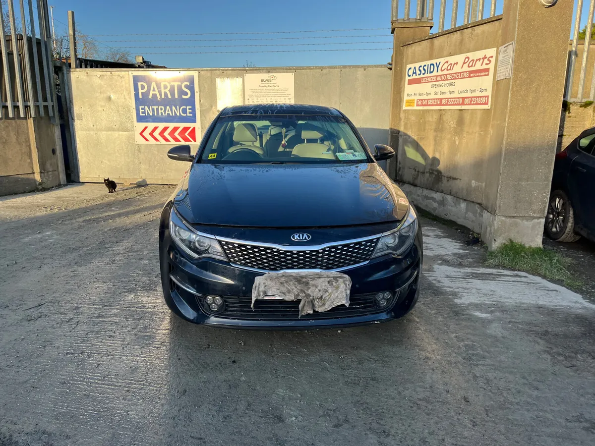 For Parts 2017 Kia Optima auto 1.7 diesel - Image 1