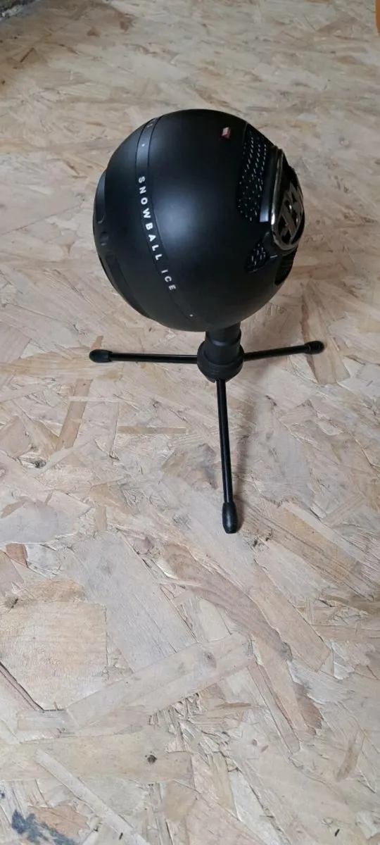 Blue Snowball Microphone - Image 3