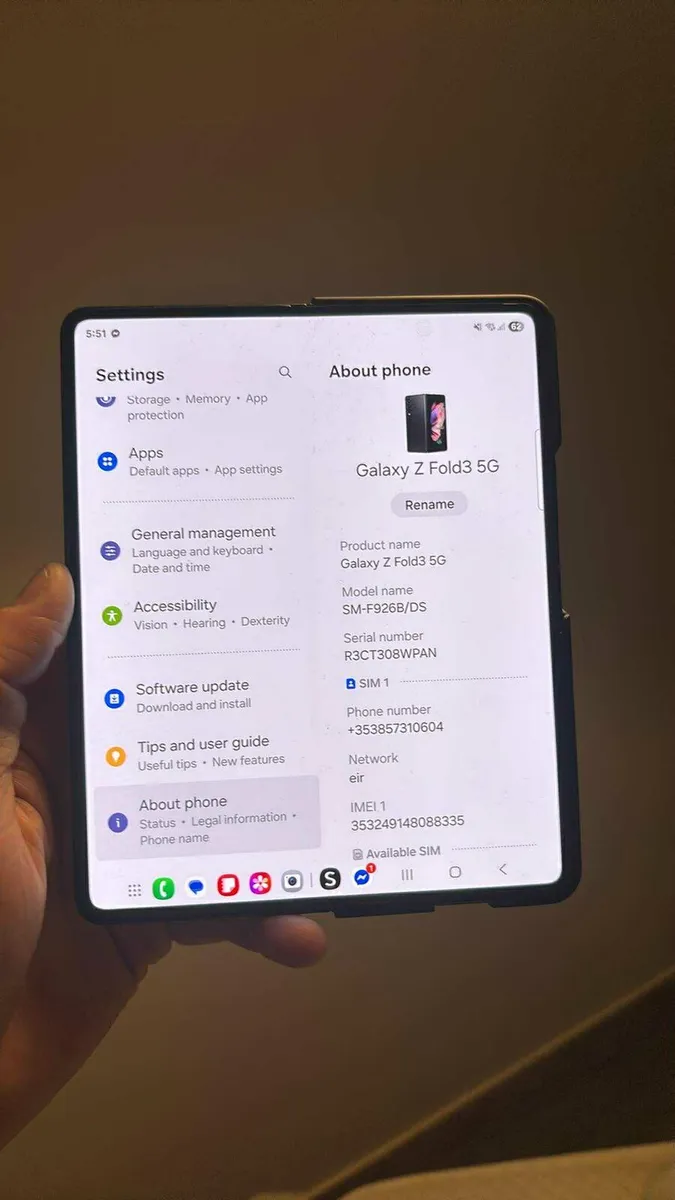 Samsung galaxy z fold 3 sim free with box accessor - Image 3