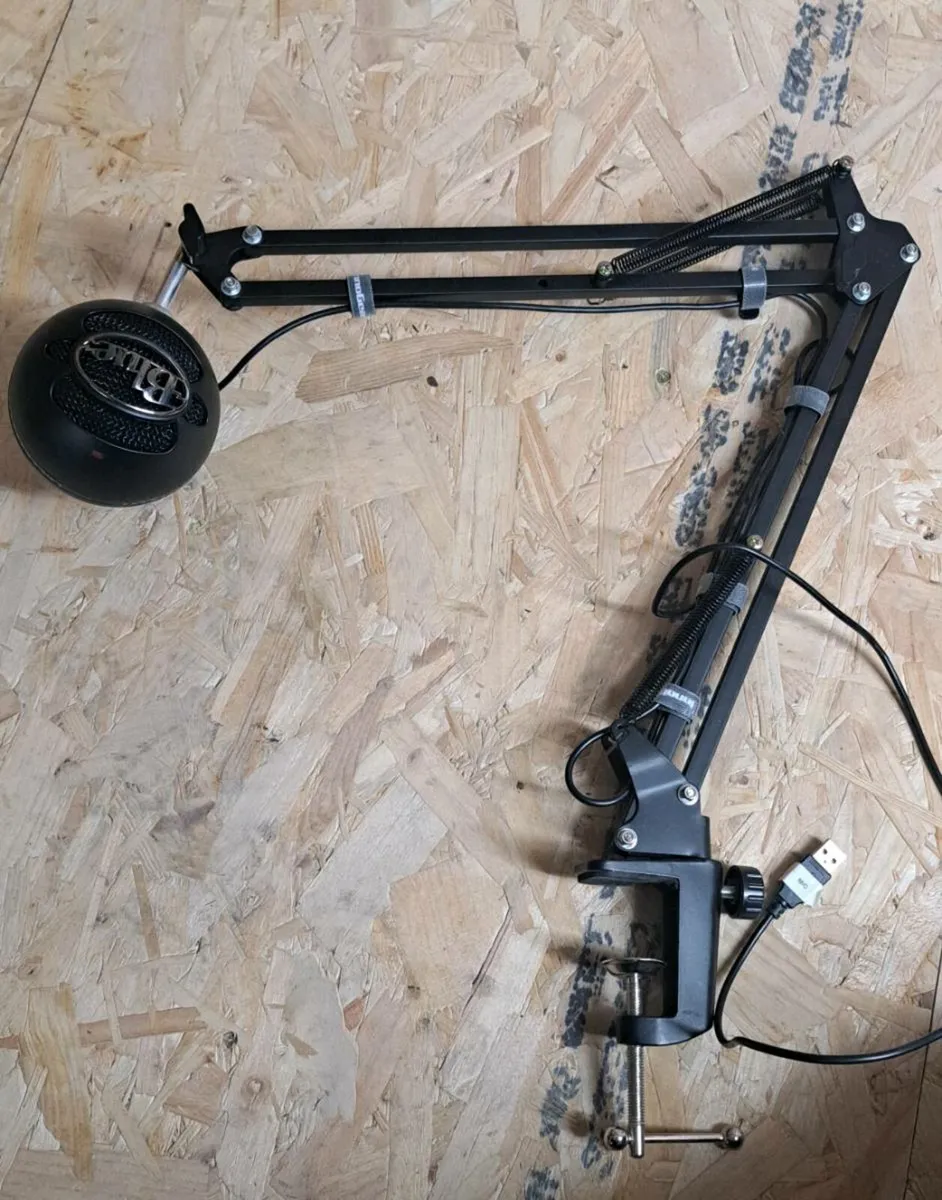 Blue Snowball Microphone - Image 4