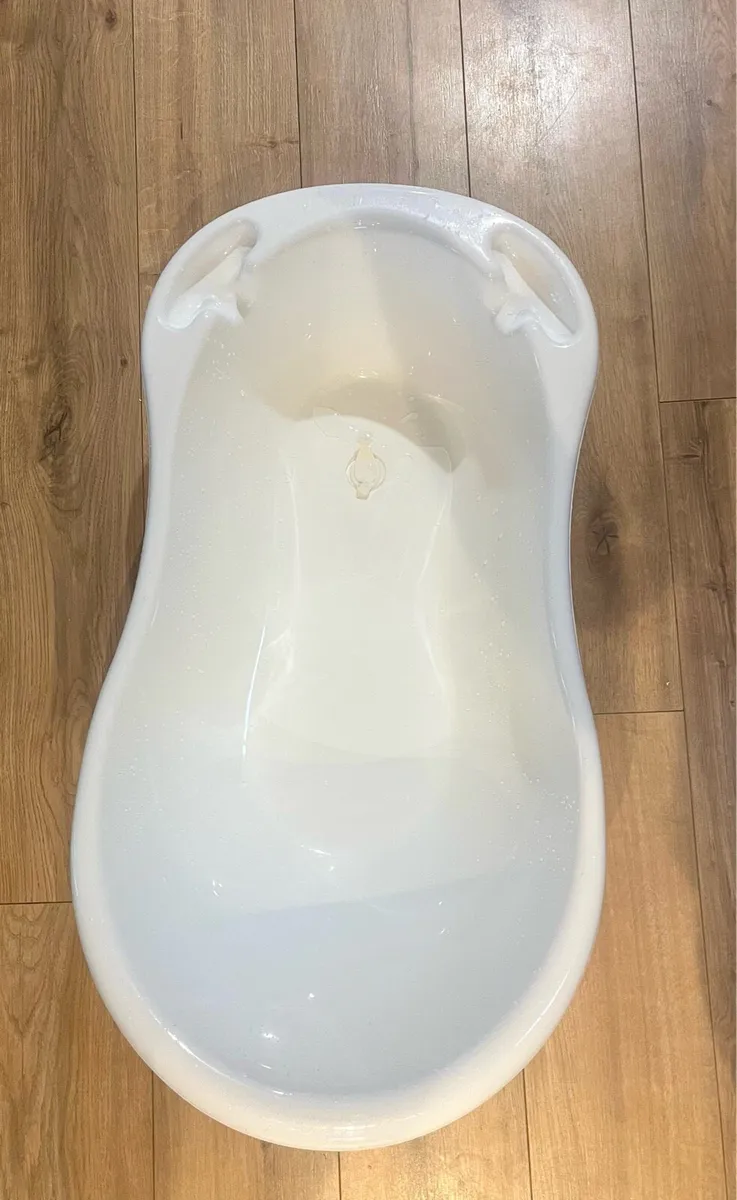 Baby bath - Image 1
