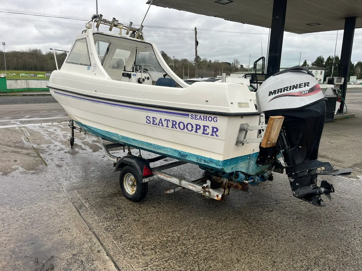 Fishing boat - Image 1