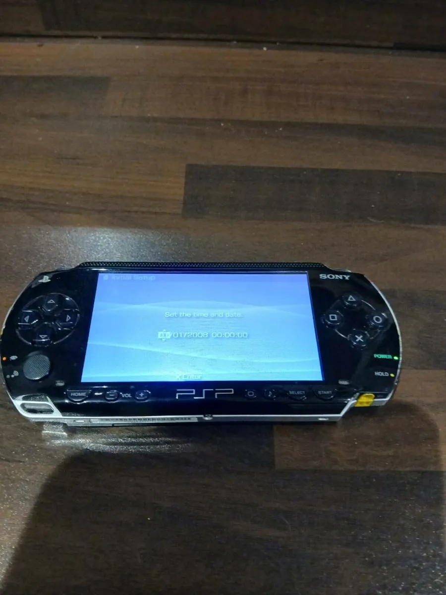 Sony PSP game system - Image 1