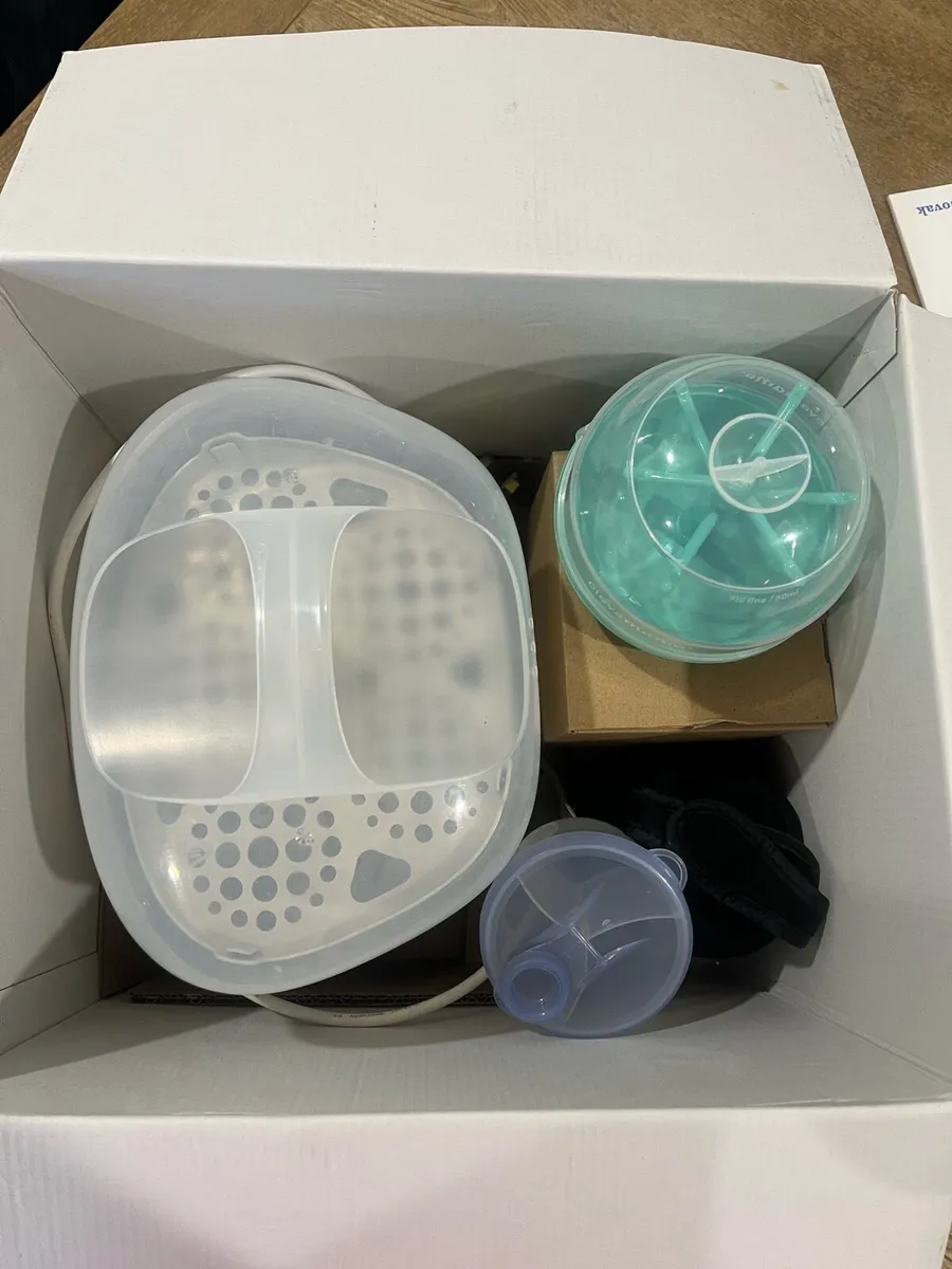 Baby bundle- sterilizer, playmat, bath, change bag - Image 3