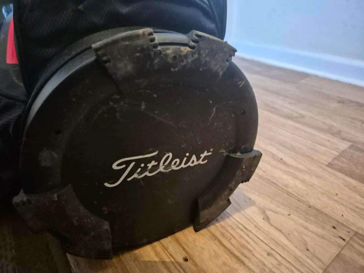 Titleist golf bag - Image 4