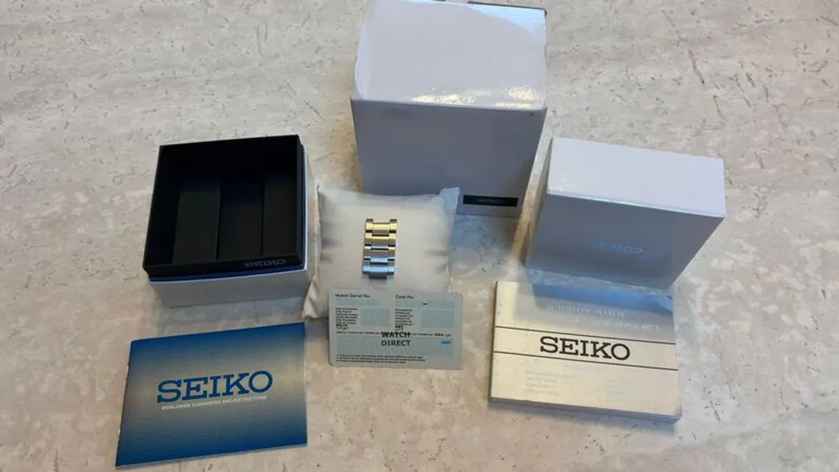 Seiko 5 Sports "Red Turtle" - SRPB17J - Image 3