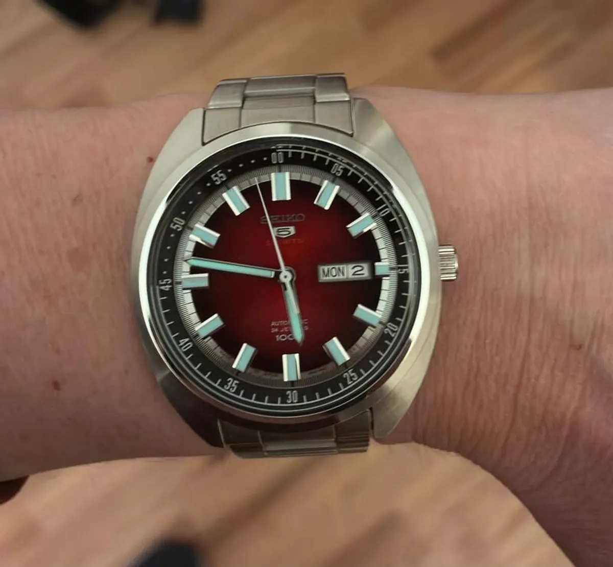 Seiko 5 Sports "Red Turtle" - SRPB17J - Image 4