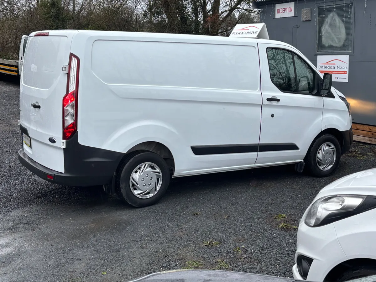 FORD TRANSIT CUSTOM- LOW KM-CVRT&TAX - Image 4
