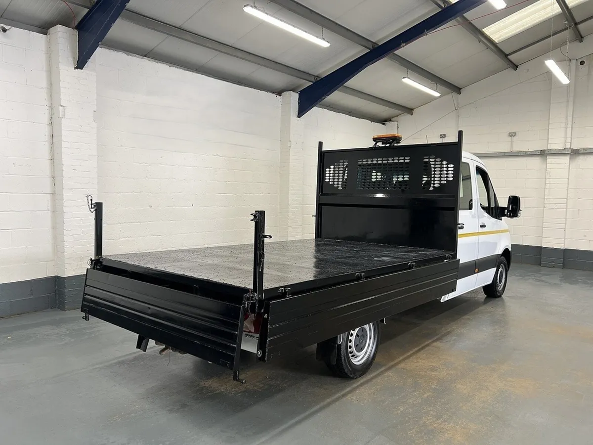 2023 Mercedes-Benz Sprinter Tipper Van - Image 4