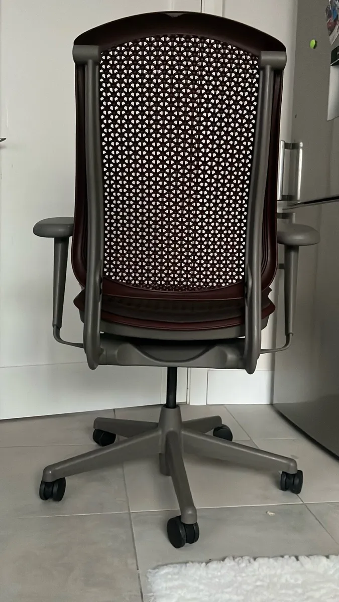 Herman Miller Celle Original-excellent condition - Image 3