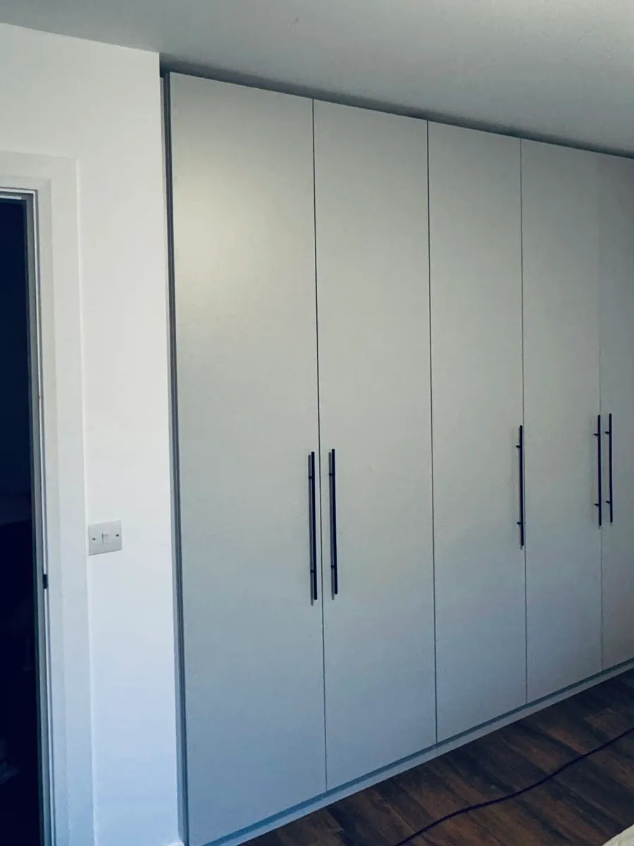 Custom wardrobes - Image 3