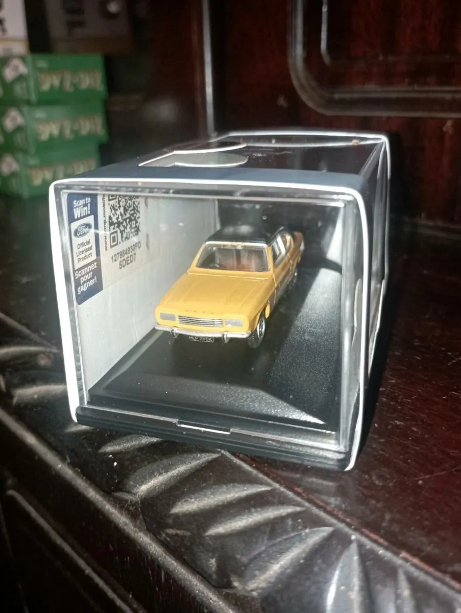 OXFORD DIE-CAST MODLE 1-76 SCALE  FORD CARPI MK 1. - Image 2